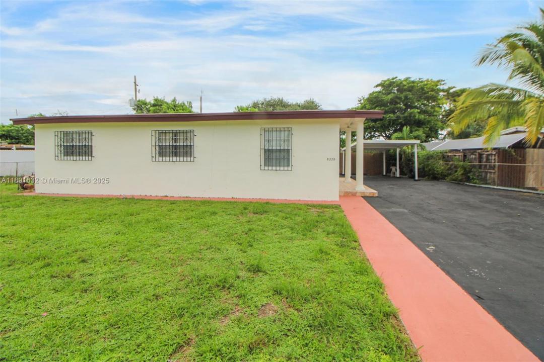 8330 NW 33rd Ave, Miami, Floride 33147, États-Unis