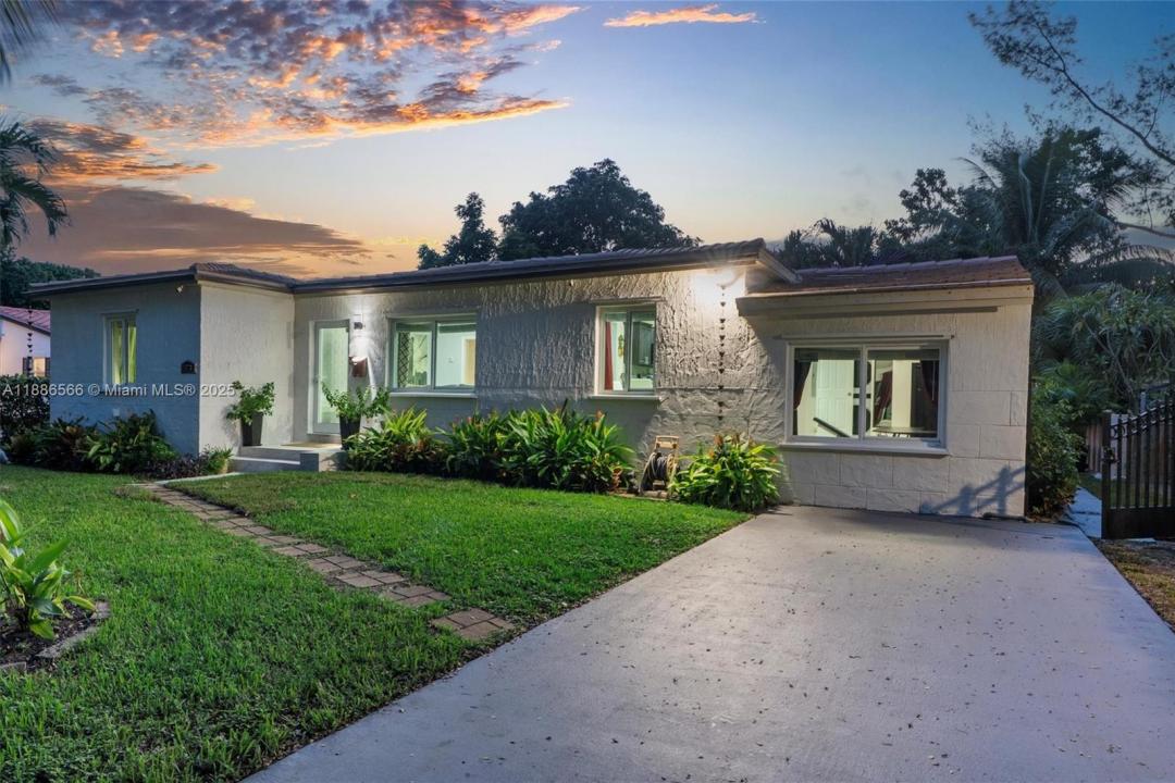 11028 NW 2nd Ave, Miami Shores, 佛罗里达州 33168, 美国