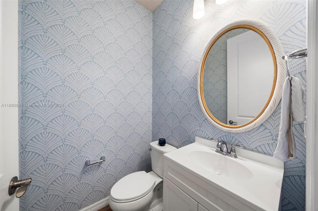 2193 S Appleton Circle, Oakland Park, Florida 33309