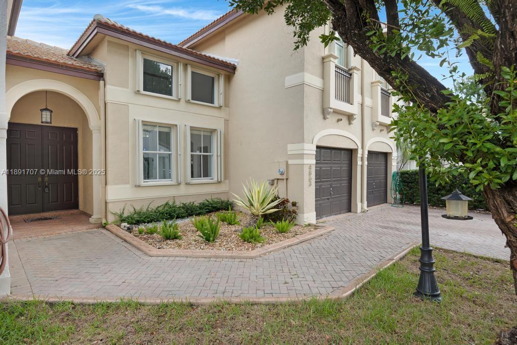 4863 NW 109th Path, Doral, Florida 33178