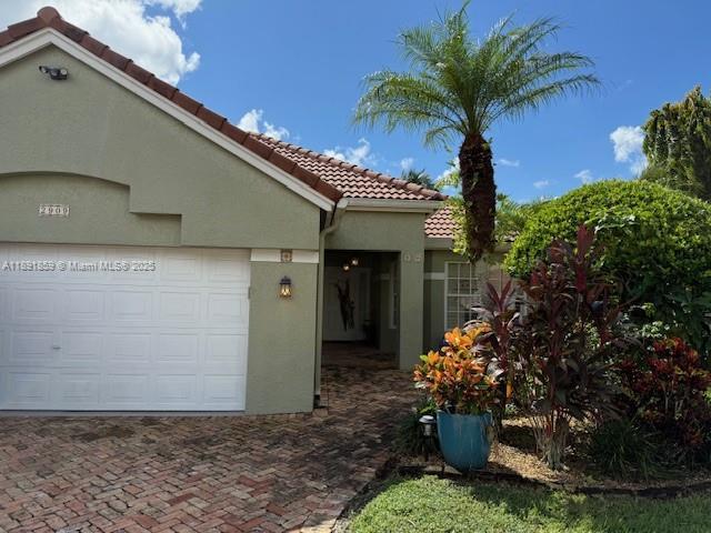 2909 Oak Park Cir, Davie, Florida 33328