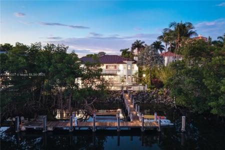 277 Veleros Ct, Coral Gables, Florida 33143, USA