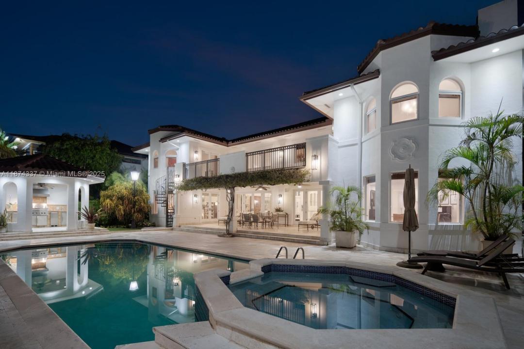 277 Veleros Ct, Coral Gables, Floride 33143, États-Unis