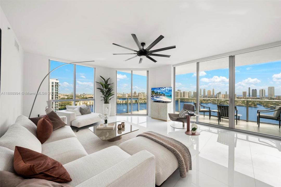 17111 Biscayne Blvd 2109, North Miami Beach, Flórida 33160, Estados Unidos