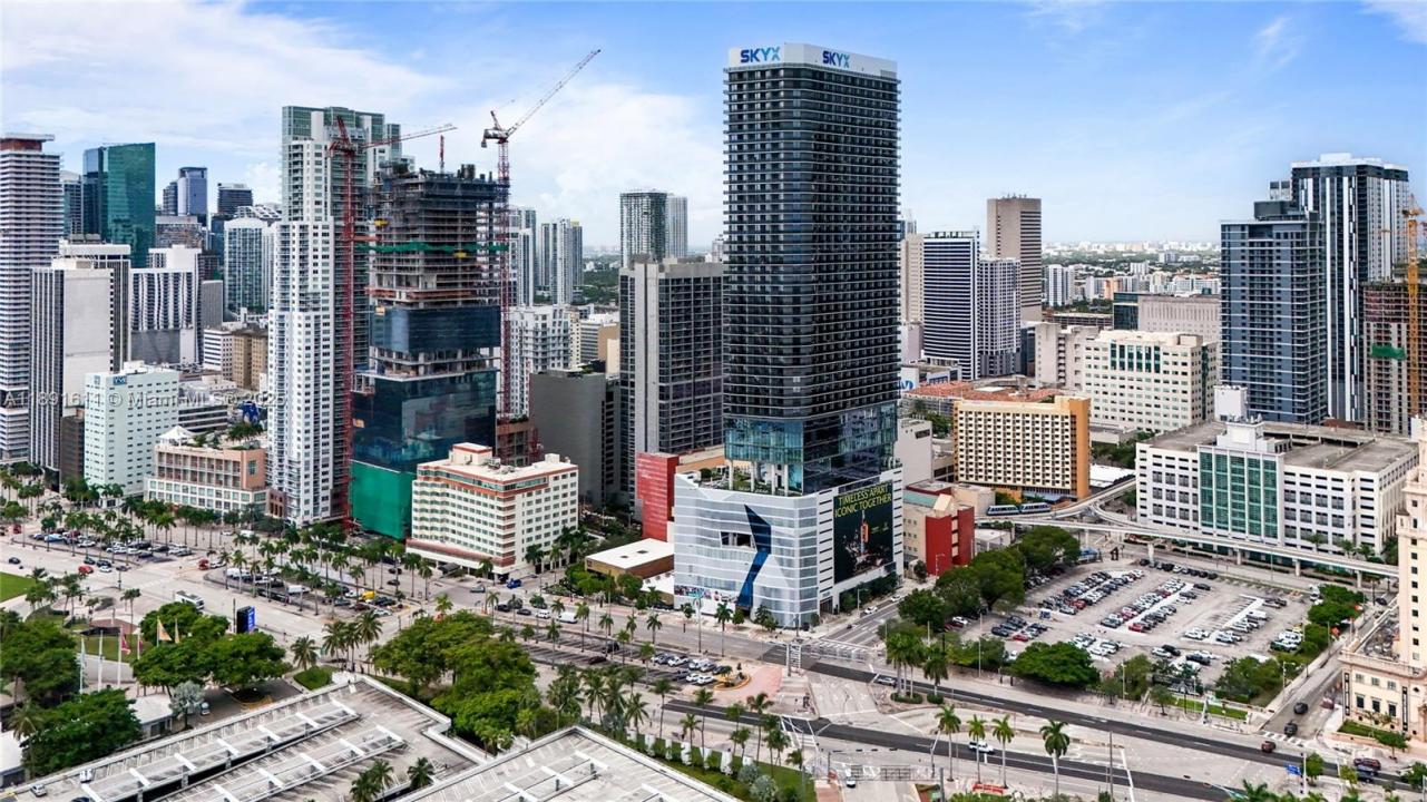 398 NE 5th St 4410, Miami, فلوريدا 33132, الولايات المتحدة