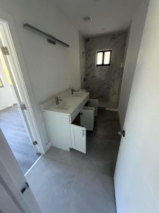 1779 NW 93rd St 1779, Miami, فلوريدا 33147, الولايات المتحدة