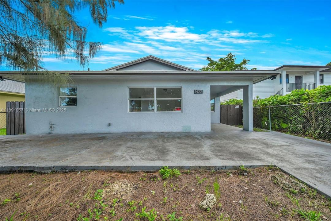 1422 NW 8th Ave, Florida City, Florida 33034, USA