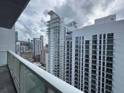 253 NE 2nd St 2806, Miami, Florida 33132, USA