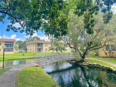 5140 SW 40th Ave 27C, Dania Beach, Florida 33314, USA