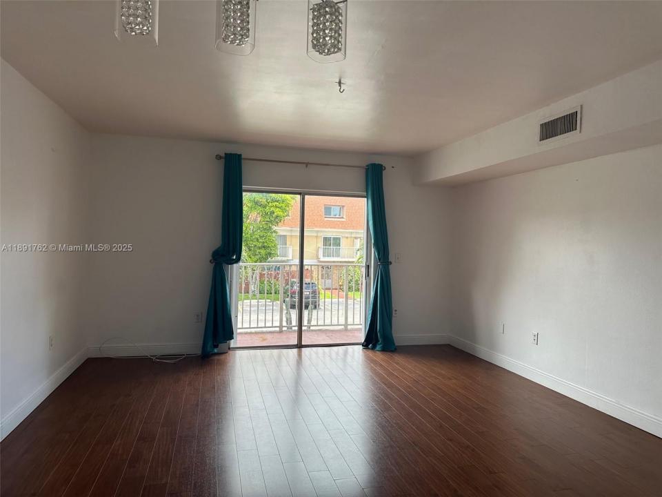250 NW 107th Ave 222, Miami, Flórida 33172, Estados Unidos