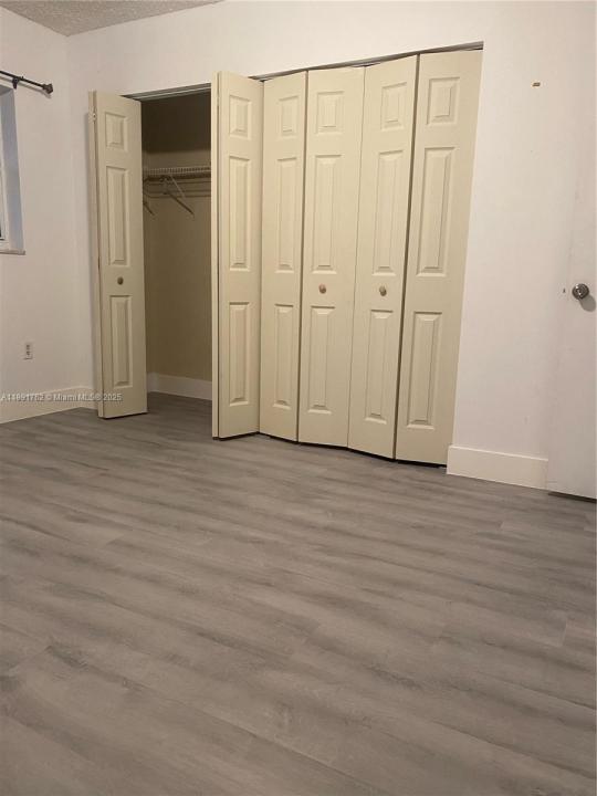 250 NW 107th Ave 222, Miami, Flórida 33172, Estados Unidos