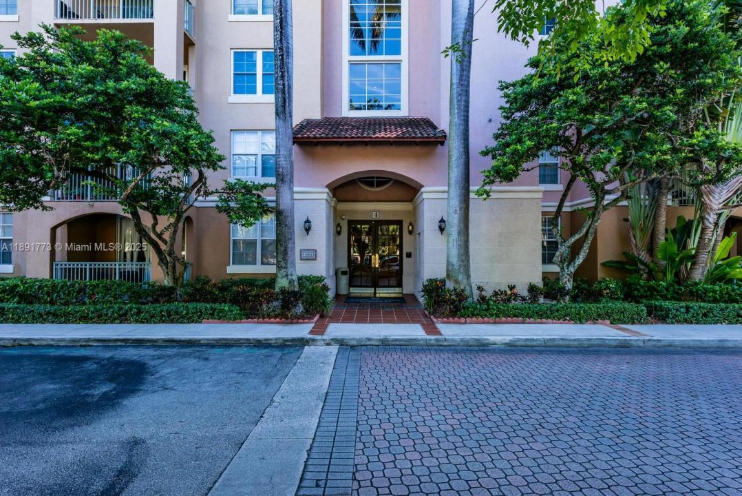 19801 E Country Club Dr 4501, Aventura, Florida 33180