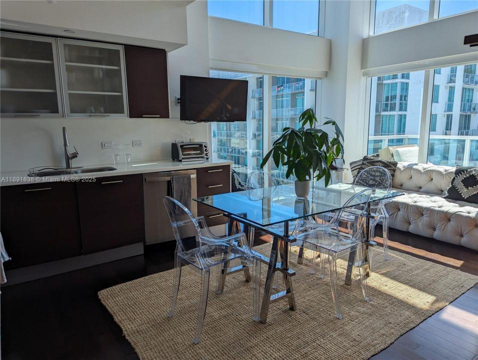 41 SE 5th St 2302, Miami, فلوريدا 33131, الولايات المتحدة