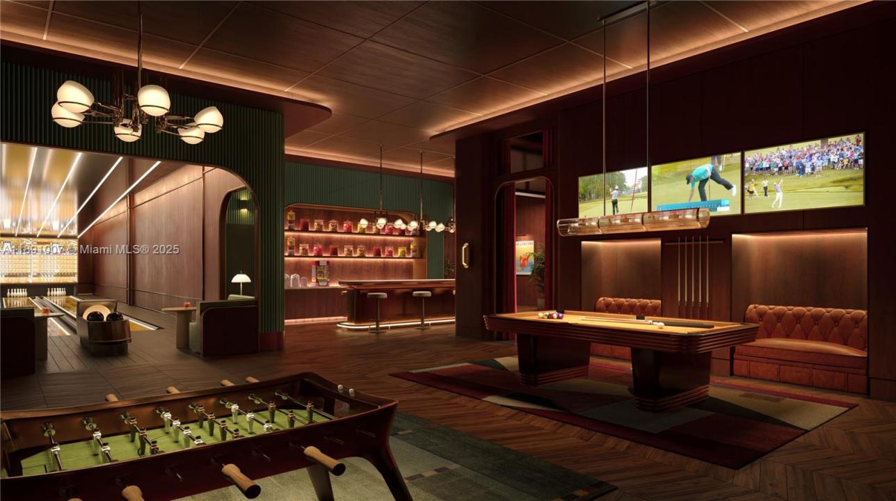 501 Diplomat Pwky Duplex 4-A, Hallandale Beach, Florida 33009, USA