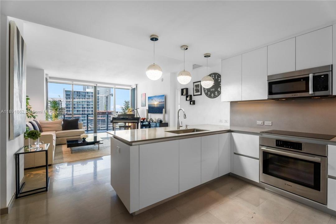 68 SE 6th St 1704, Miami, Флорида 33131, Соединенные Штаты