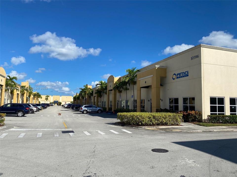 10424 W State Road 84 2, Davie, Floryda 33324, USA