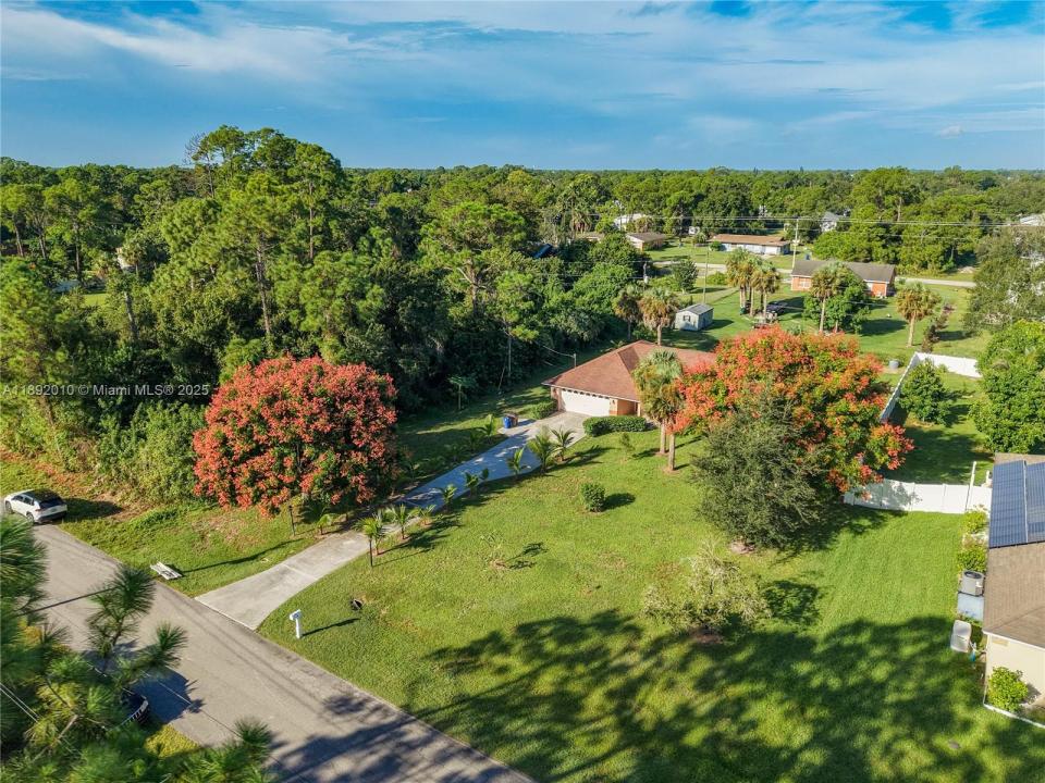 115 Jackson Ave, Lehigh Acres, Florida 33936, HOA KỲ