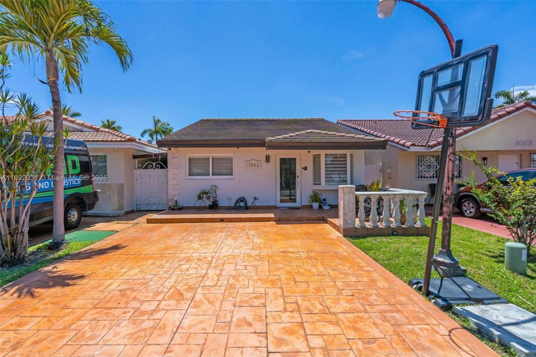 11562 NW 87th Pl, Hialeah Gardens, Florida 33018, Stati Uniti
