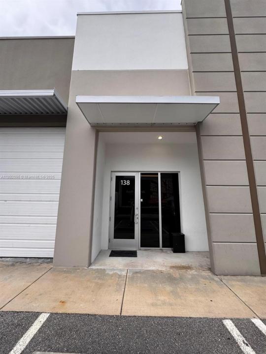 10890 NW 17th St 138, Sweetwater, Florida 33172, Estados Unidos