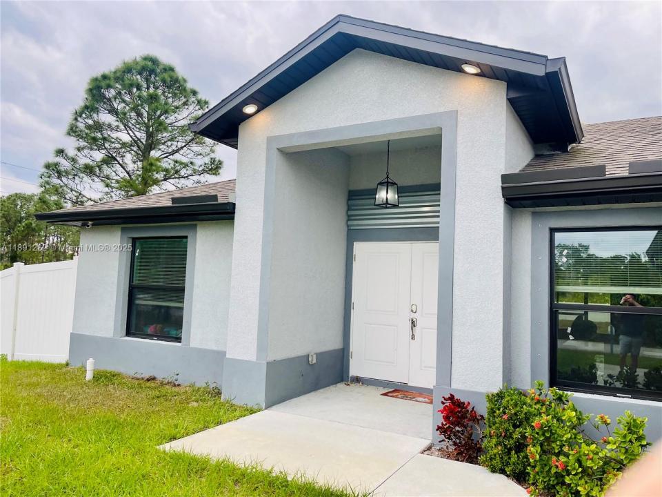 1703 Edison Ave, Lehigh Acres, 플로리다 33972, 미국