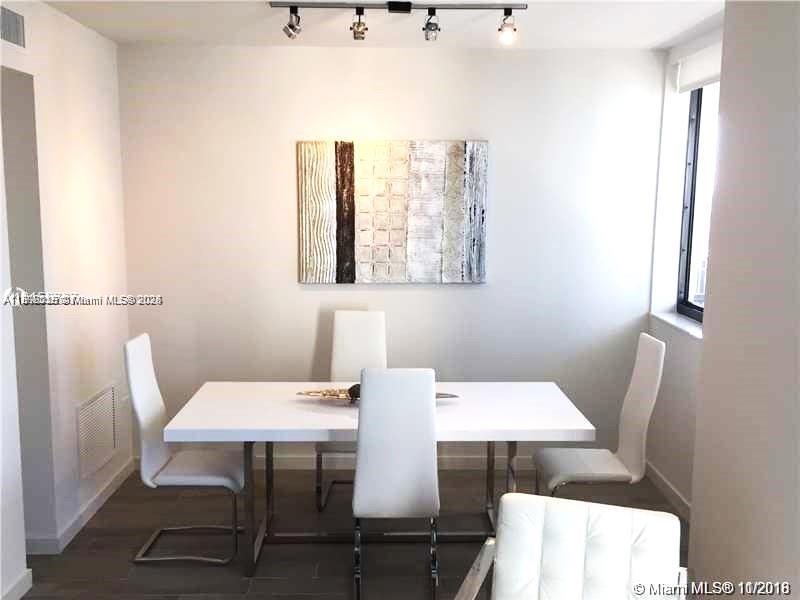 999 SW 1st Ave 2115, Miami, Florida 33130