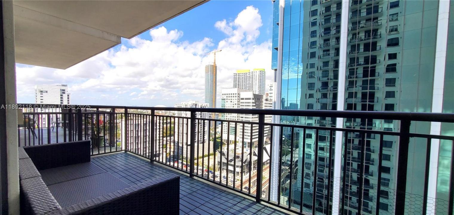 999 SW 1st Ave 2115, Miami, Florida 33130