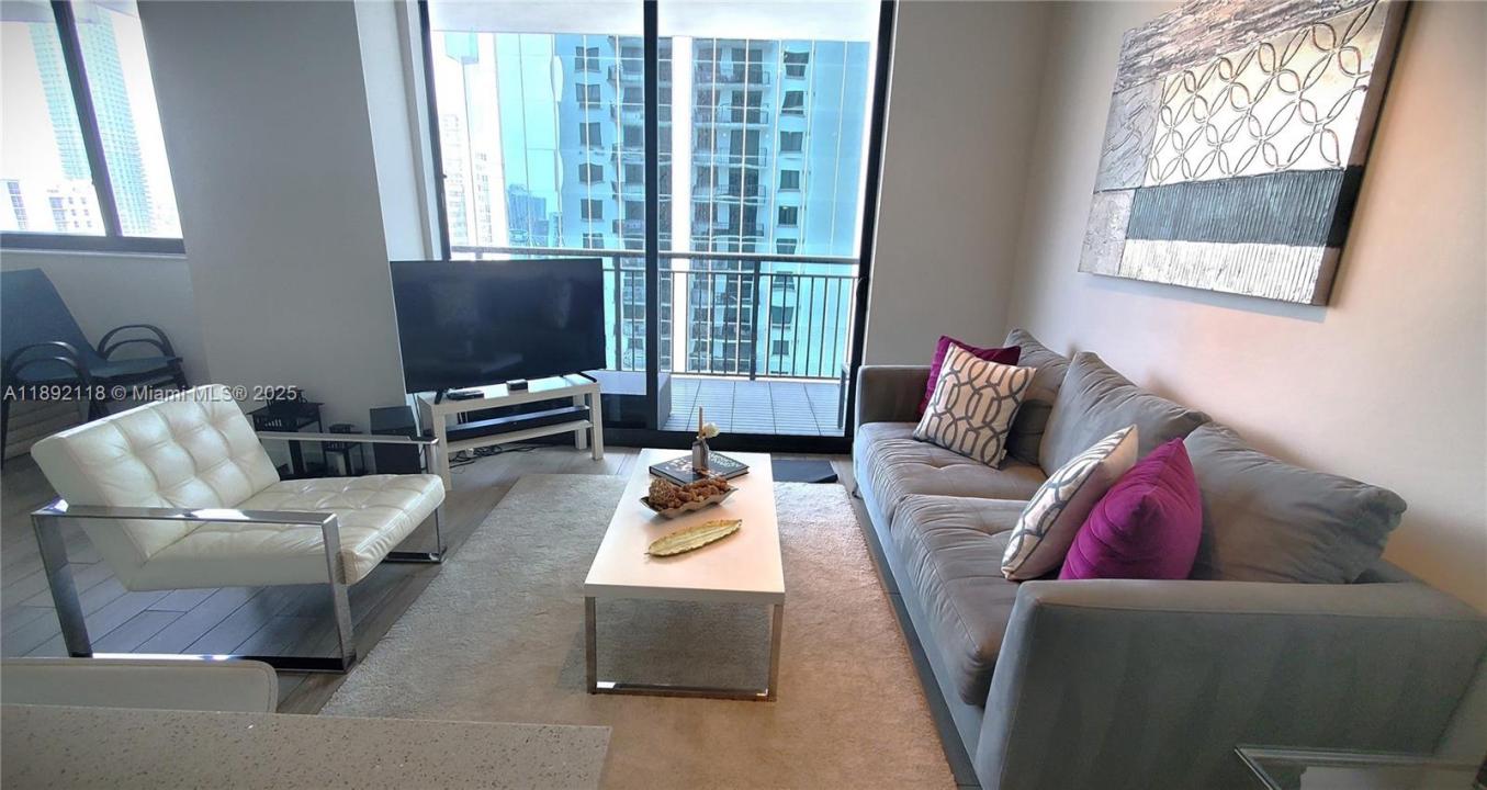 999 SW 1st Ave 2115, Miami, Florida 33130
