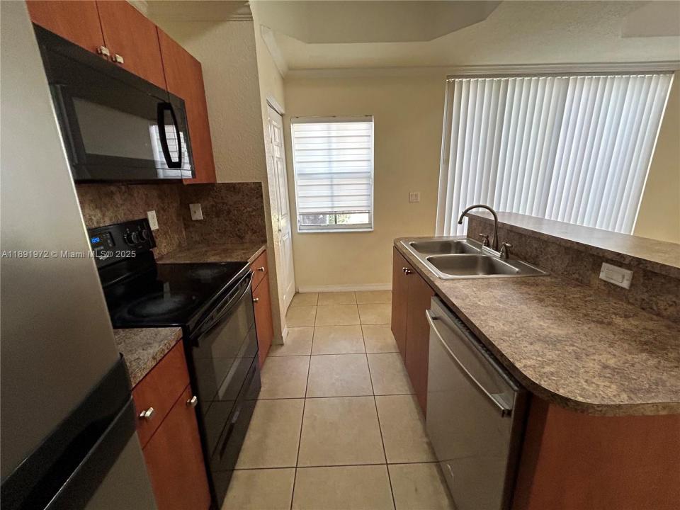 2279 Anchor Ct 1603, Dania Beach, פלורידה 33312, ארצות הברית של אמריקה 