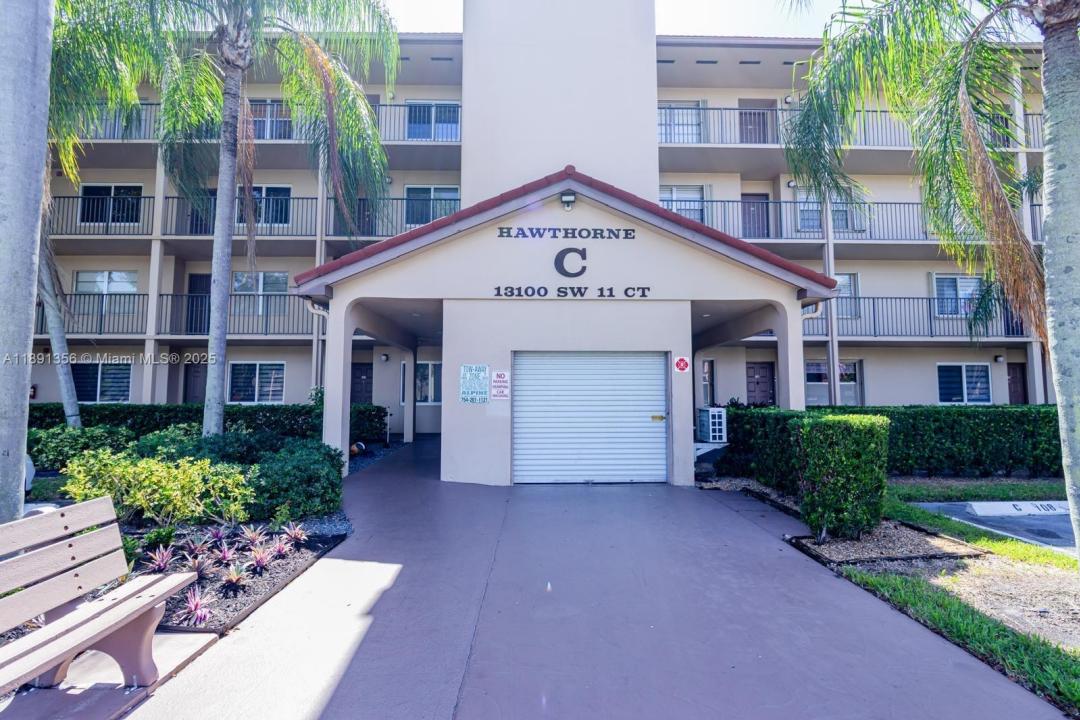 13100 SW 11th Ct 107C, Pembroke Pines, Floride 33027, États-Unis