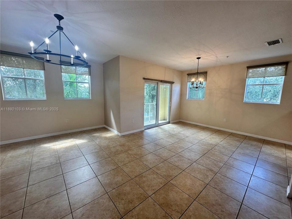 10800 NW 88th Ter 218, Doral, Флорида 33178, Соединенные Штаты