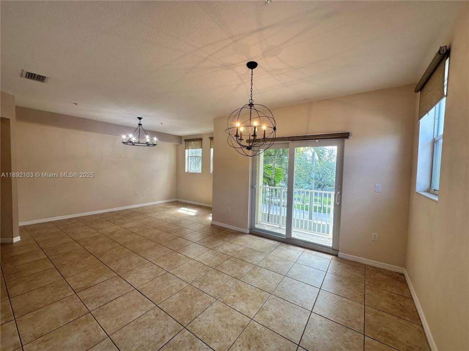10800 NW 88th Ter 218, Doral, Флорида 33178, Соединенные Штаты