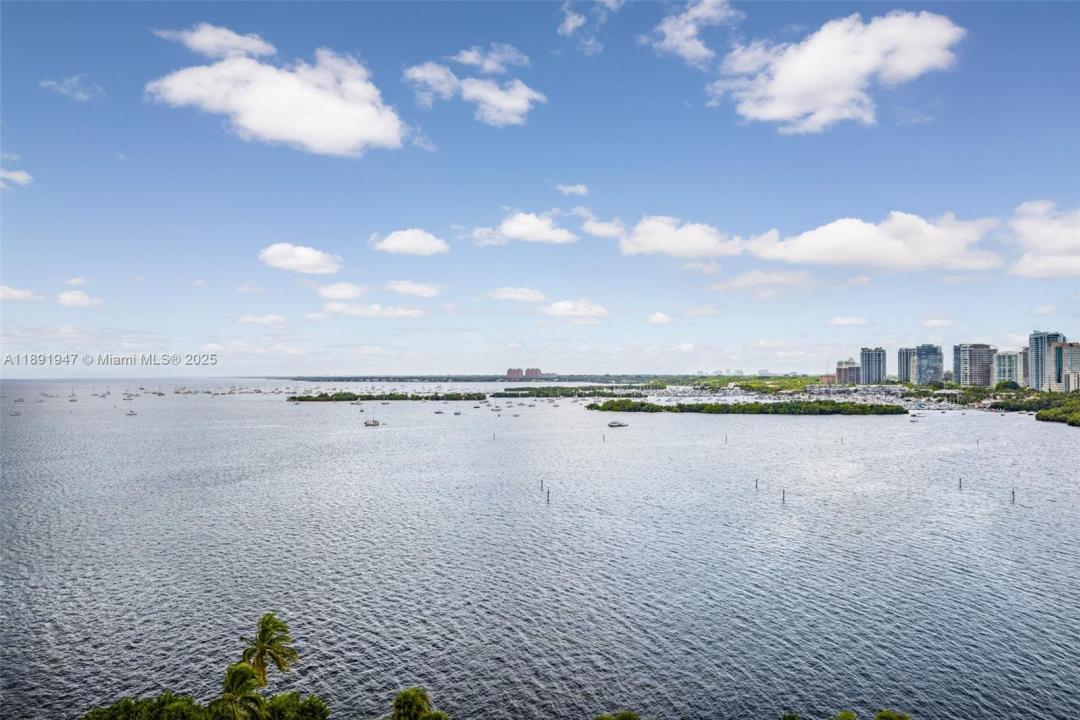 1 Grove Isle Dr A1508, Coconut Grove, Florida 33133, USA