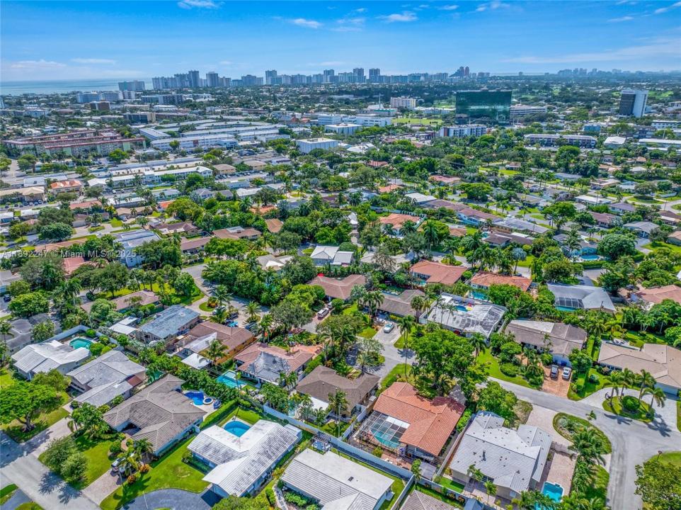 2115 NE 54th Ct, Fort Lauderdale, פלורידה 33308, ארצות הברית של אמריקה