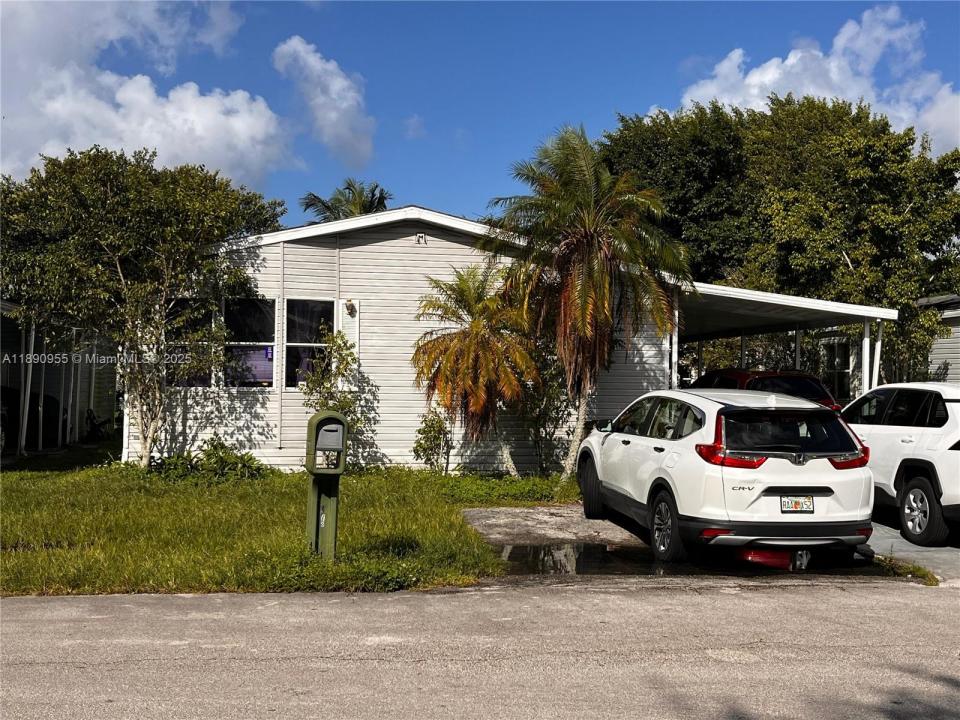 909 Sw 131 Way, Davie, Floride 33325, États-Unis