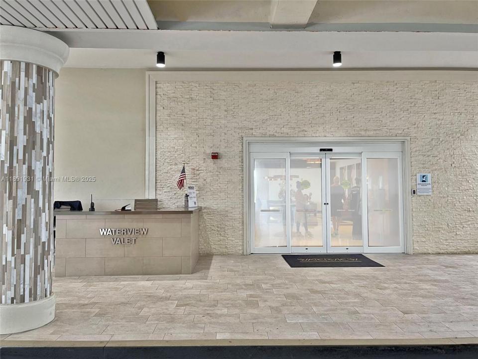 20515 E Country Club Dr 343, Aventura, Флорида 33180, Соединенные Штаты