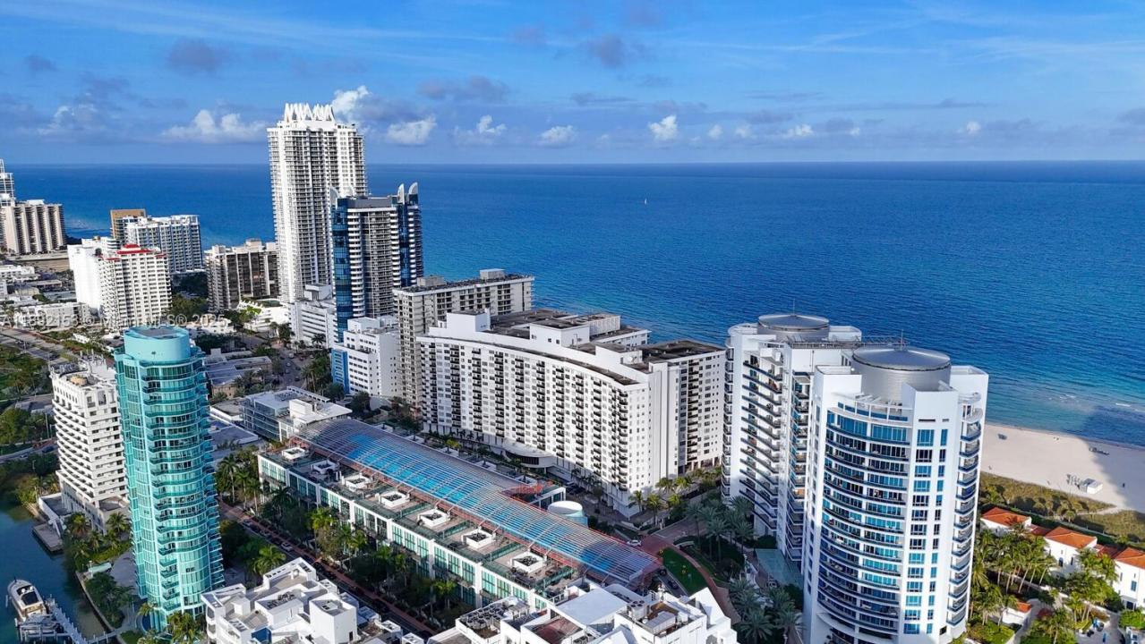 6039 Collins Ave 311, Miami Beach, Florida 33140