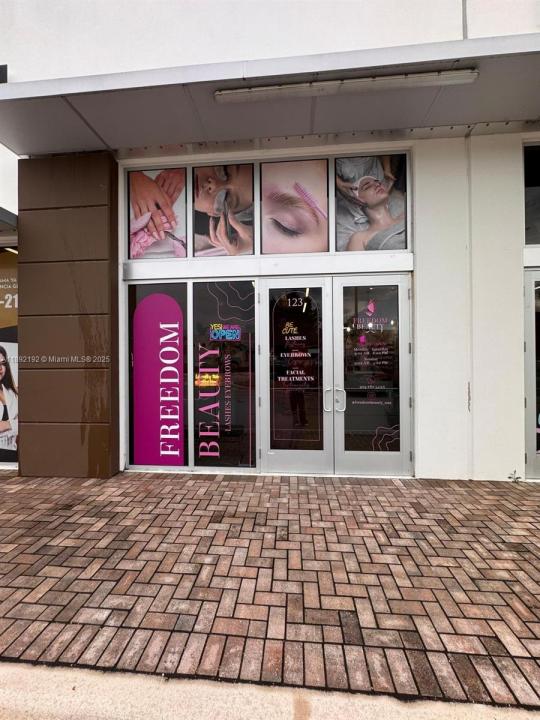 10890 NW 17th St 123, Sweetwater, Florida 33172, Estados Unidos