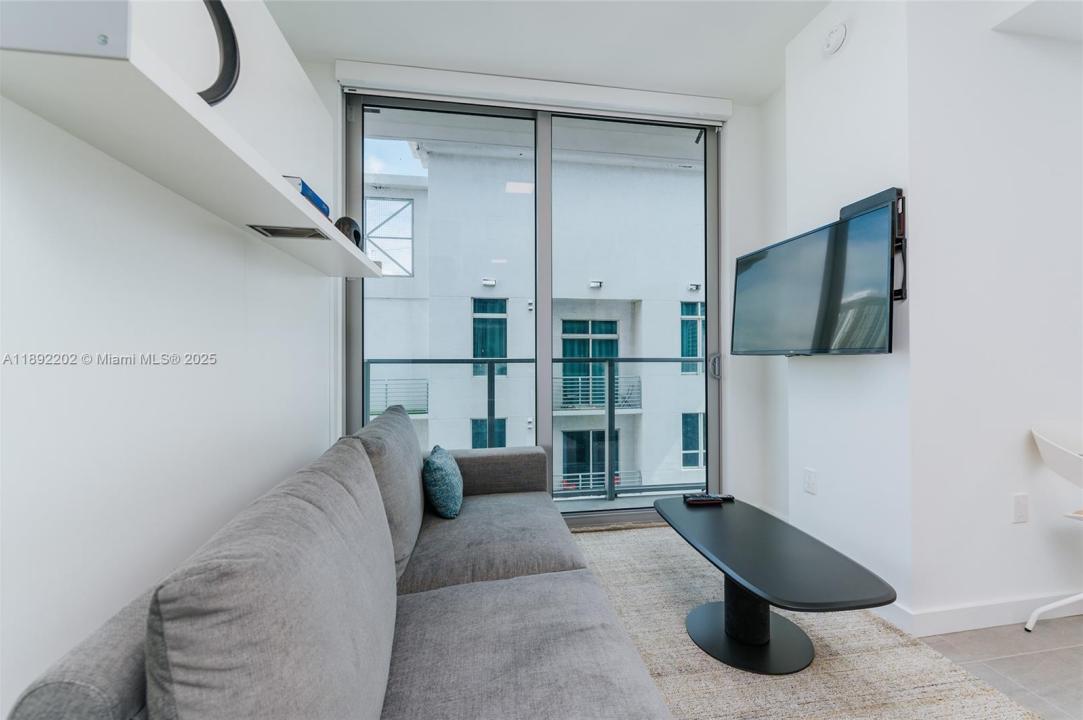 227 NE 2nd St 2508, Miami, Florida 33132, HOA KỲ