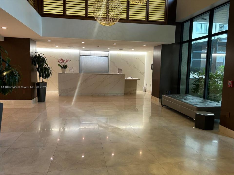 540 Brickell Key Dr 1602, Miami, Florida 33131, Amerika Birleşik Devletleri