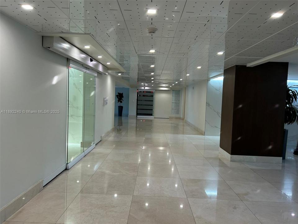 540 Brickell Key Dr 1602, Miami, Florida 33131, Amerika Birleşik Devletleri