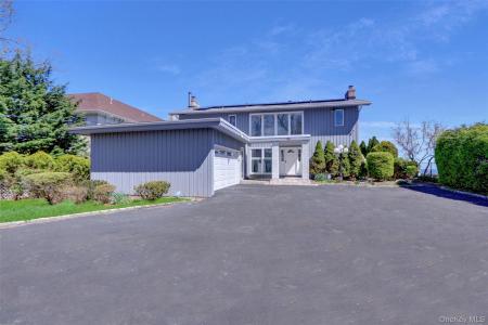 25 Wildwood Road, Brookhaven, Нью-Йорк 11778, Соединенные Штаты