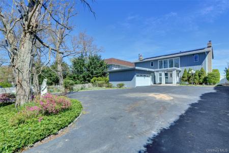 25 Wildwood Road, Brookhaven, Нью-Йорк 11778, Соединенные Штаты