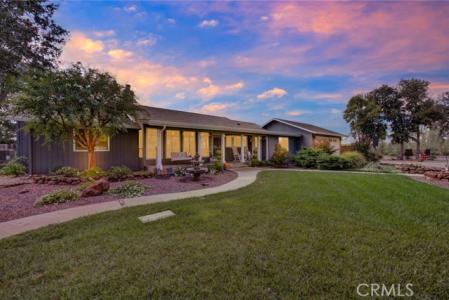 MASSACHUSSETTS, Corning, Califórnia 06021, Estados Unidos