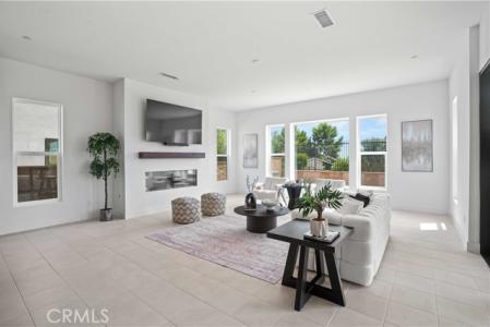 Edgewood Court, Chatsworth, カリフォルニア 91311, アメリカ合衆国