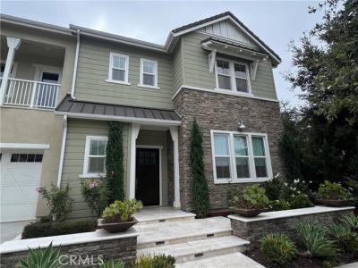 Crossover, Irvine, California 92618