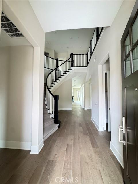 Crossover, Irvine, California 92618