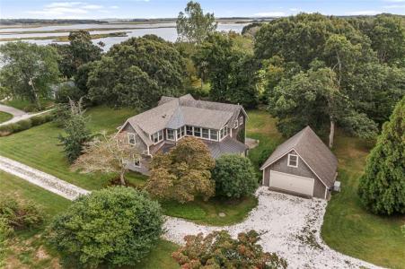 1702 Drift Road, Westport, Massachusetts 02790, USA