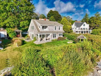 73 Bayside Avenue, Portsmouth, RI 02871, USA