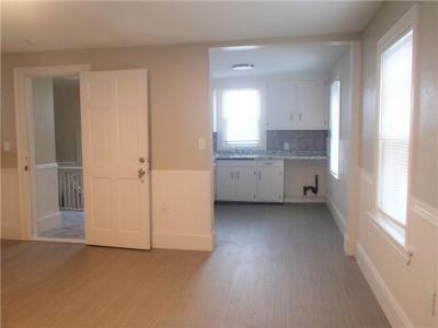 217 State Street 3 F, Bristol, Rhode Island 02809