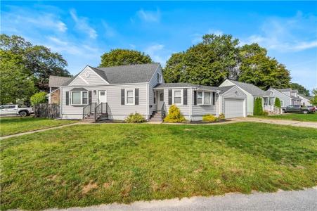 139 Yucatan Drive, Warwick, RI 02889, USA